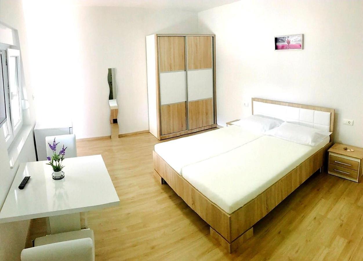 Apartmani Maki Omis Exterior photo